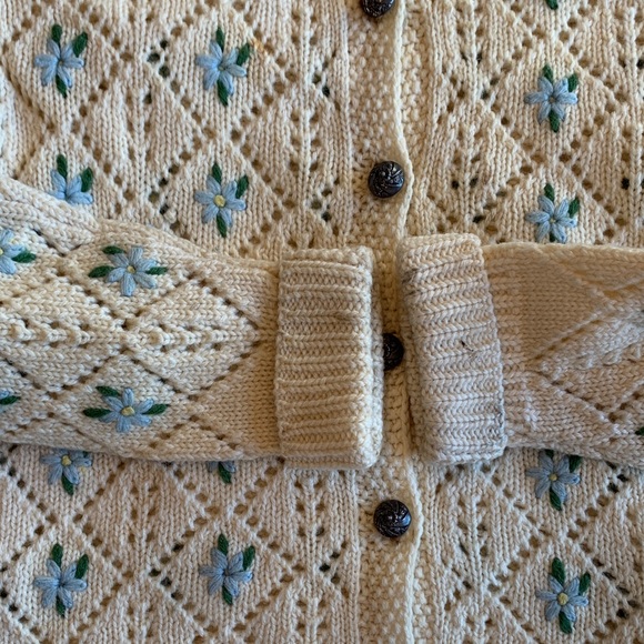 Vintage Original Lanz Salzburg Knit Child’s Floral Embroidered Cardigan - Picture 16 of 16